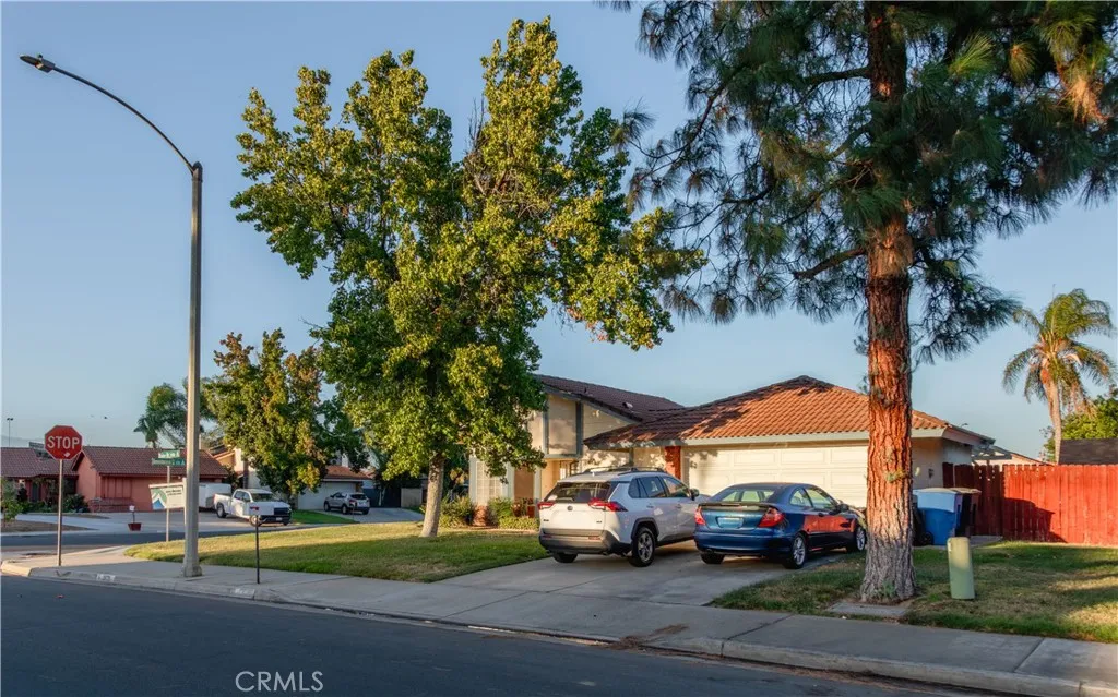 3579 Paine Drive, Riverside, California 92503 home-pic-2